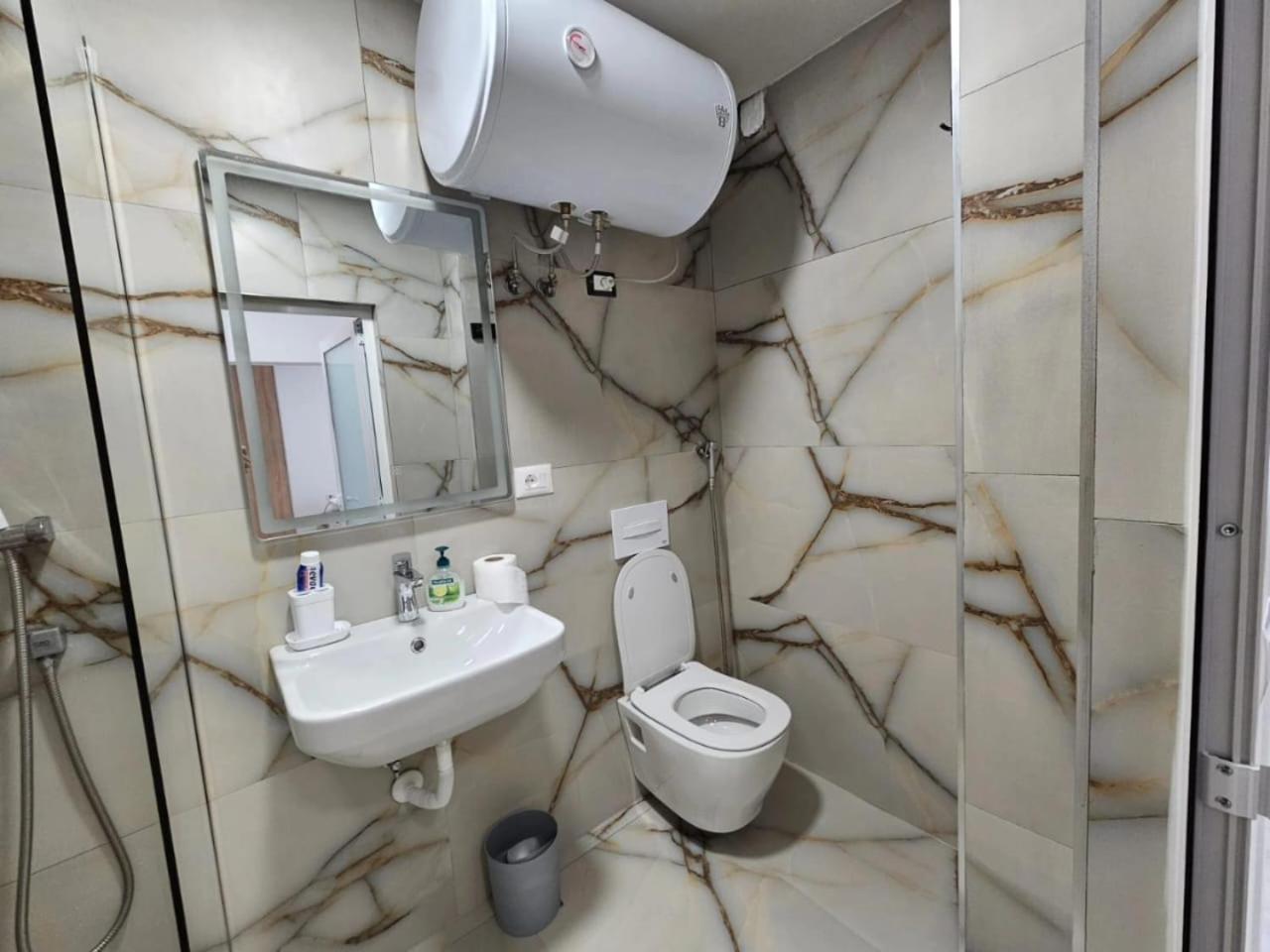 Alan Apartments 4 Myslym Shyri Tiranë Luaran gambar